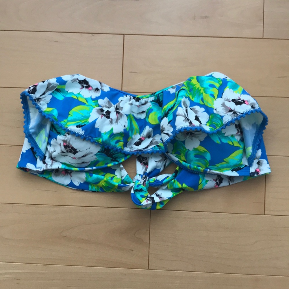 Bikini top